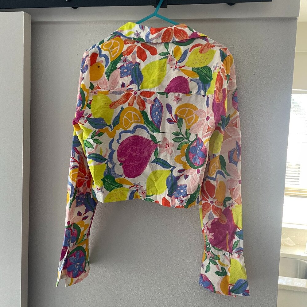NWOT Fore Multicolored Bell Sleeve V-Neck Blouse - Picture 3 of 9